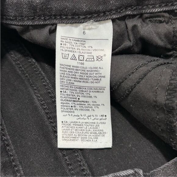 Old Navy Rockstar Mid-Rise Super Skinny Jeans Sz 6 Womens 25” Inseam Faded Black - Picture 8 of 11